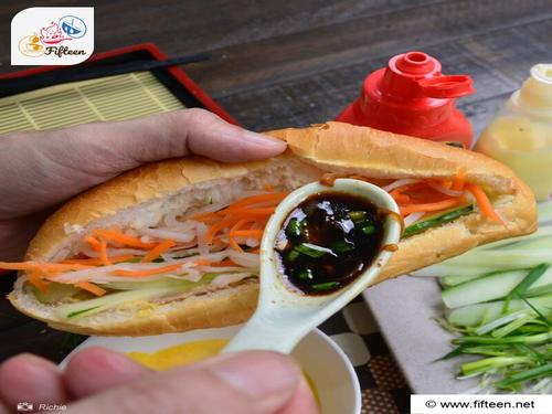 Banh Mi Cha Step 2 Assemble Ingredients5