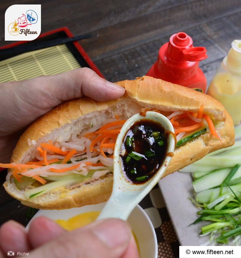 Banh Mi Cha Step 2 Assemble Ingredients5