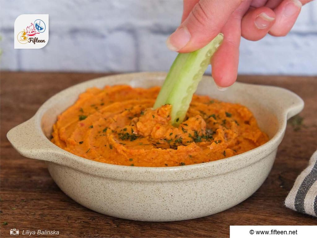 Roasted Red Pepper Hummus