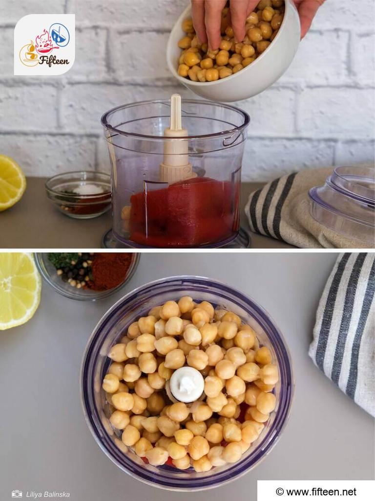 Roasted Red Pepper Hummus Step 1 Blend Chickpeas
