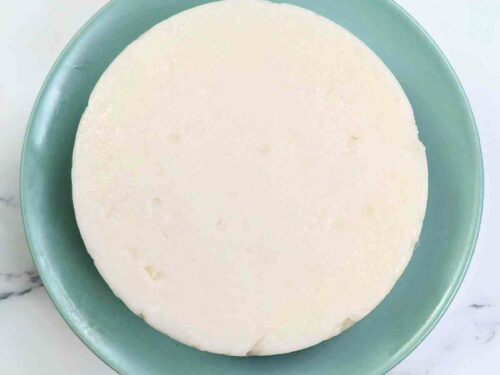 Banh Bot Chien Step 2 Steam the Rice Flour Cake4