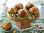 English Bread And Doughs Cross Buns