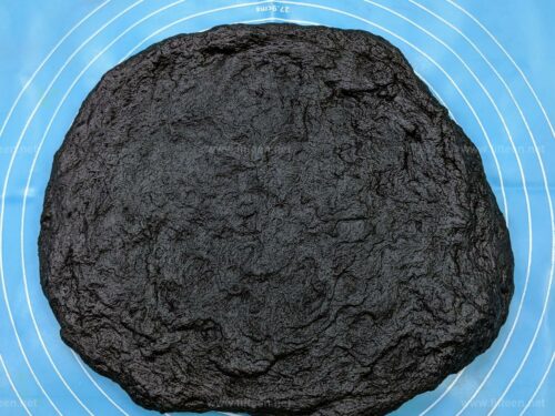 Black Burger Bun Step 7